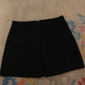 Vince black mini skirt with pockets